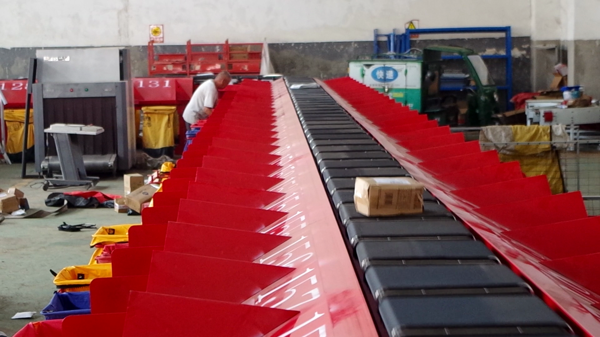 Circular Cross-Belt Sorter Project in Luoyang, China — image 3
